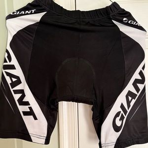 Giant brand padded cycling shorts, size M